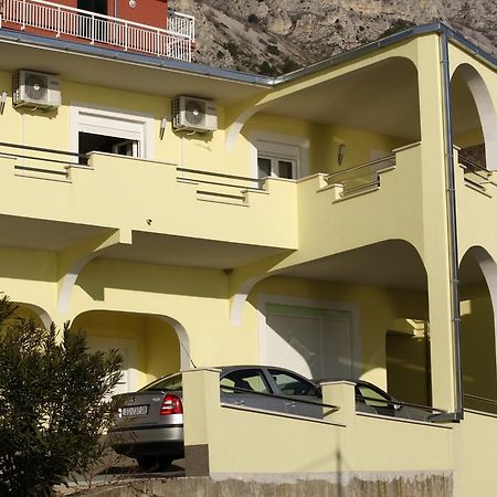 Apartments Rubic أوميس المظهر الخارجي الصورة
