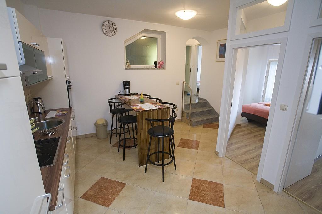 Apartments Rubic أوميس الغرفة الصورة